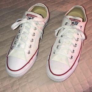 Chuck Tayor Low Top Sneaker- Converse